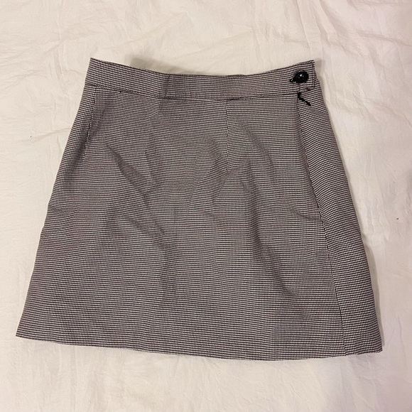 Houndstooth Mini Skirt - Picture 3 of 4